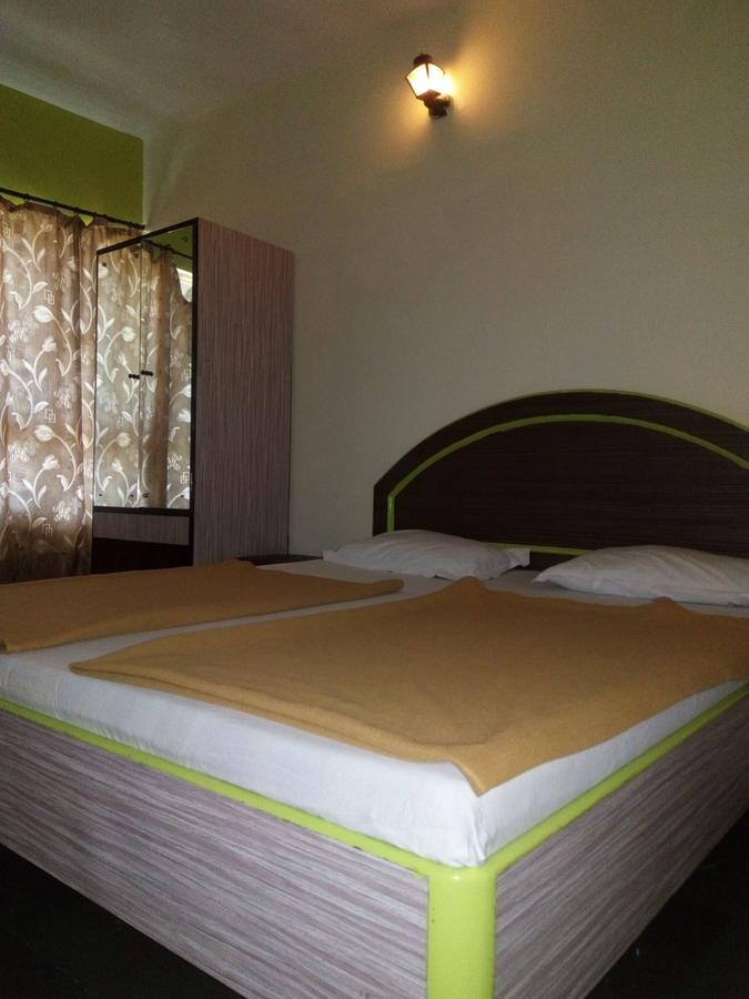 Hotel Guruji Алібаґ Екстер'єр фото