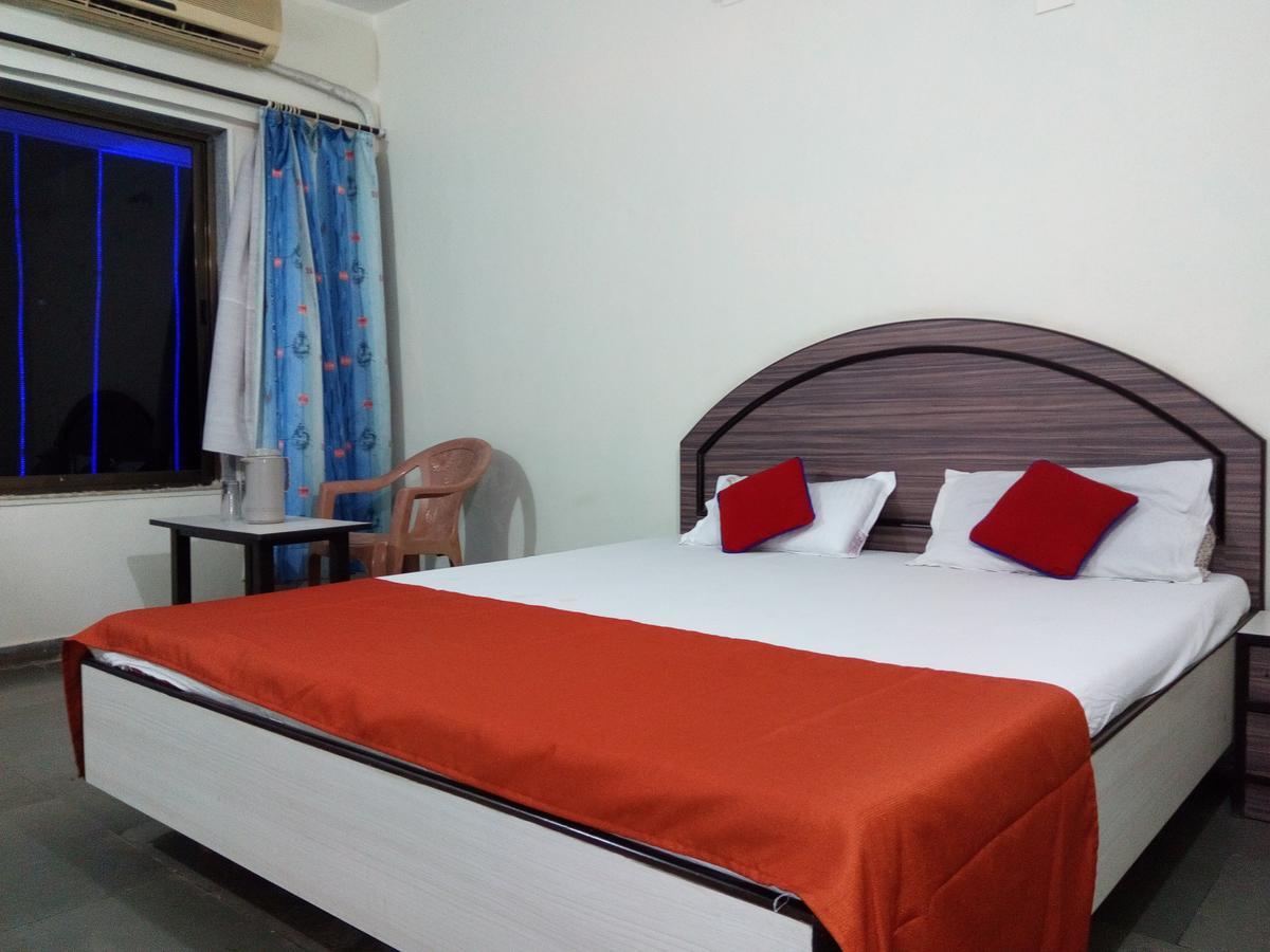 Hotel Guruji Алібаґ Екстер'єр фото
